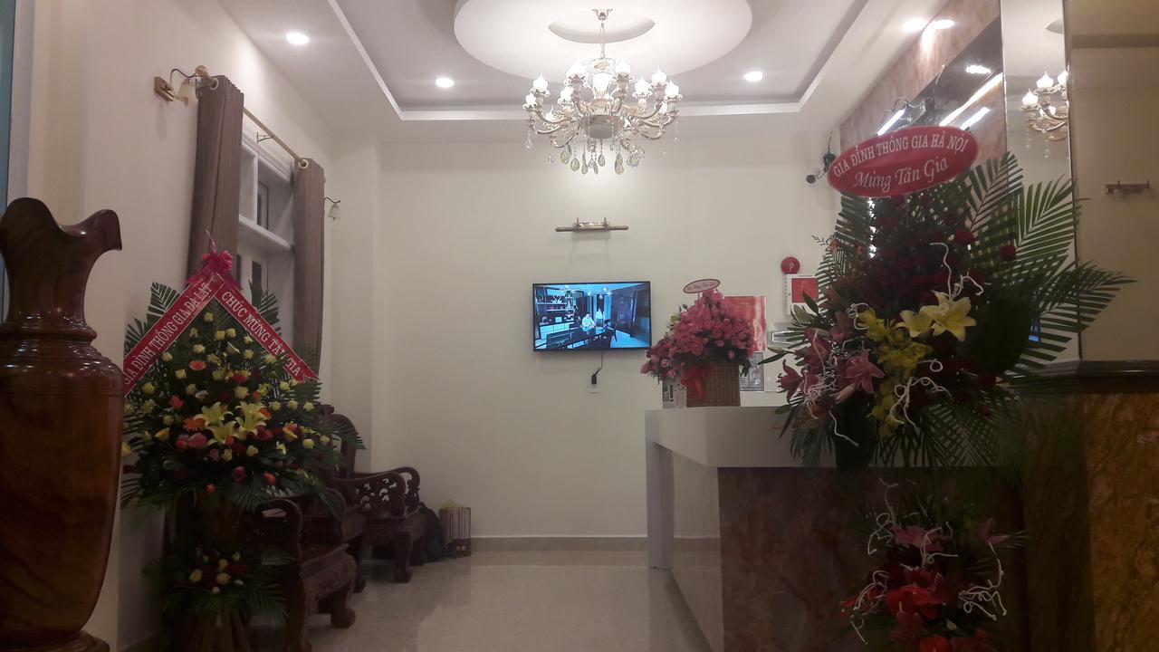 Nang Vang Hotel Da Lat Exterior photo